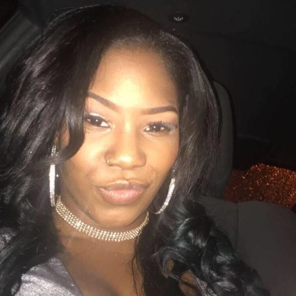 Meet your Posher, Iris - Picture 1 of 1